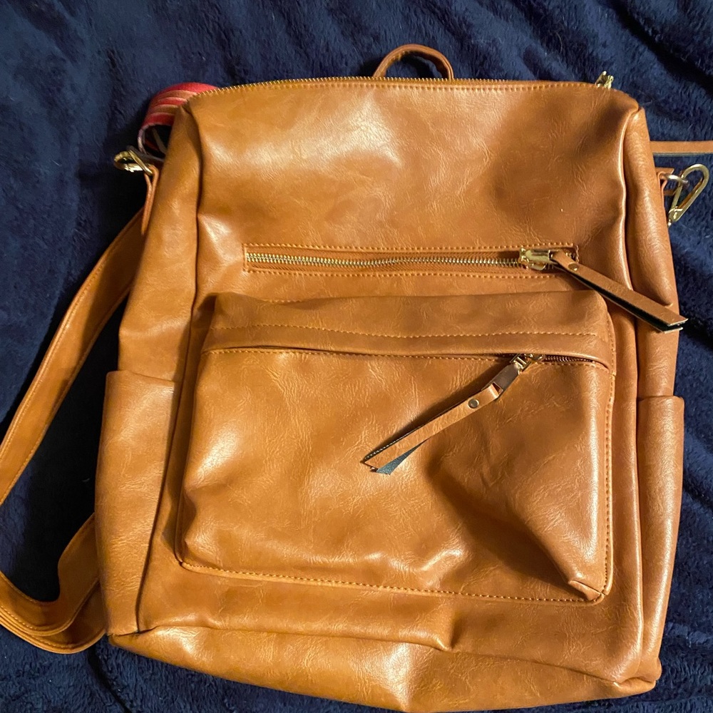 Modern+Chic Brielle Convertible Backpack